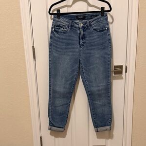 Judy Blue Medium Blue Ankle Jeans